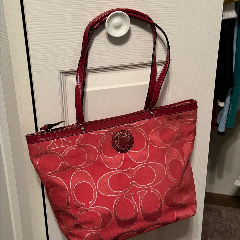 Red Coach sv/multi color signature fabric style F22121